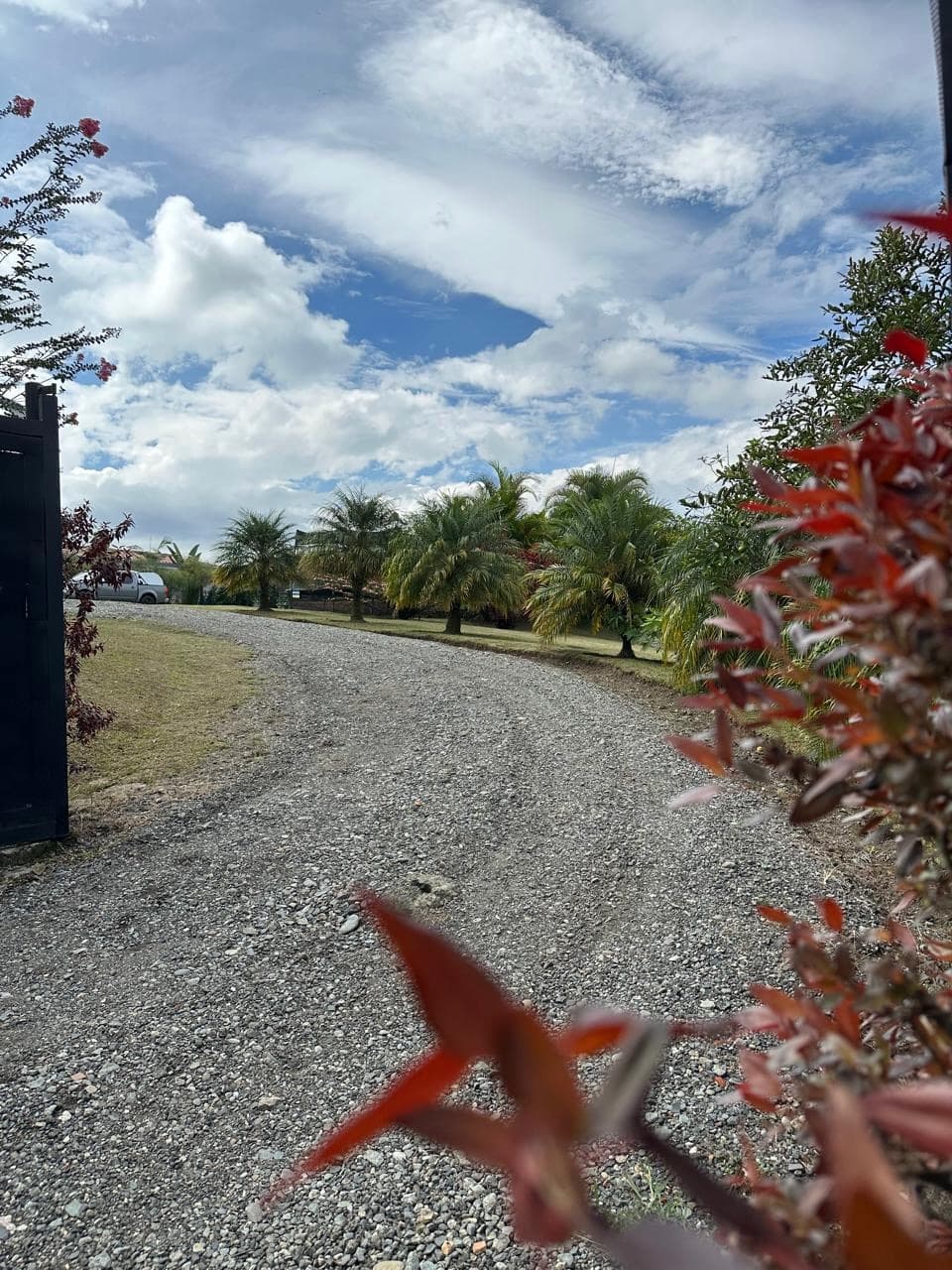 Entrada y exteriores 2 Rancho Pardo