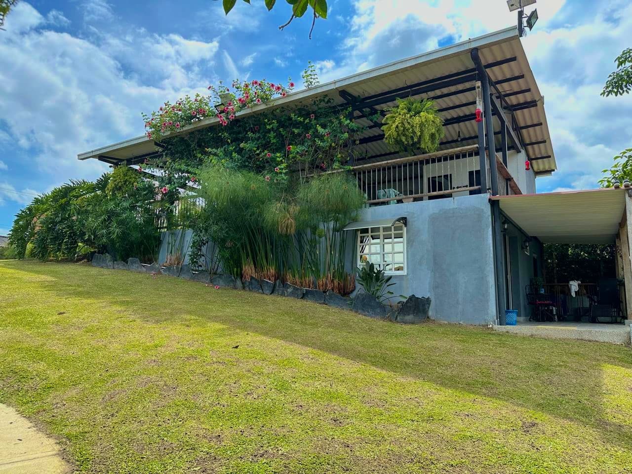 Zona social 8 Rancho Pardo